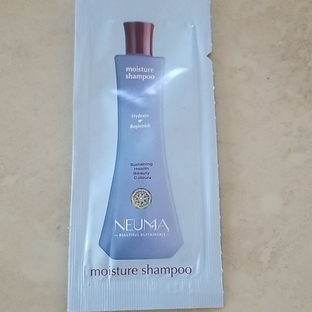 Neuma Moisture Shampoo